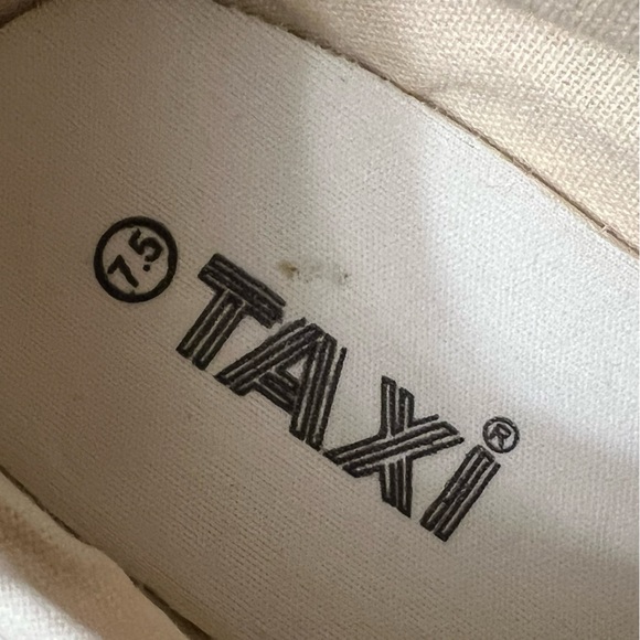 Taxi crochet platform sneaker  colorful boho bohemian grandma patch 7.5 NWOT - Picture 10 of 10